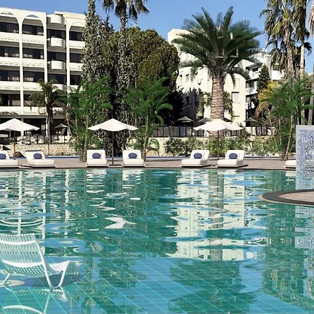 Atlantica Oasis Hotel Limassol Bagian luar foto