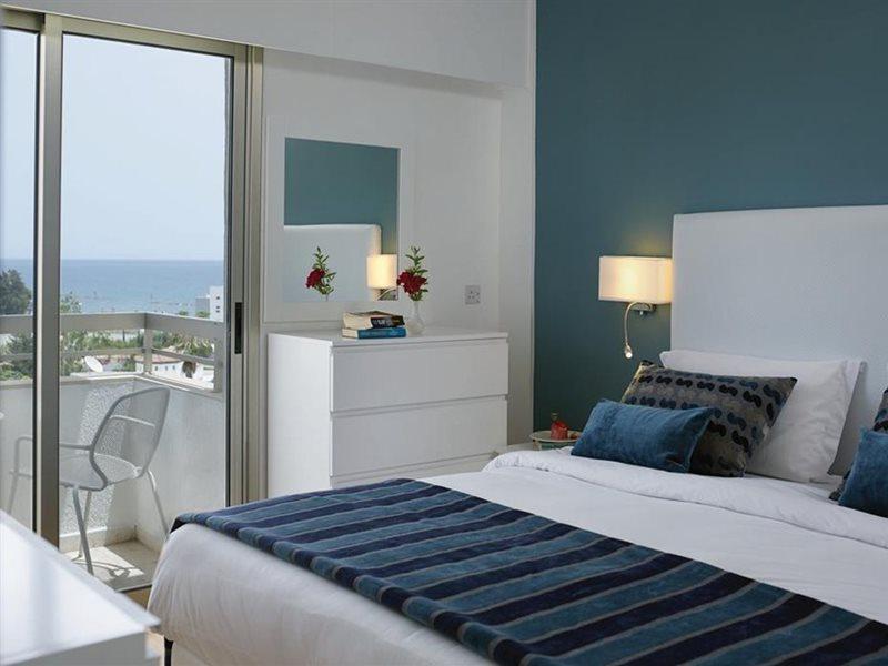 Atlantica Oasis Hotel Limassol Bagian luar foto