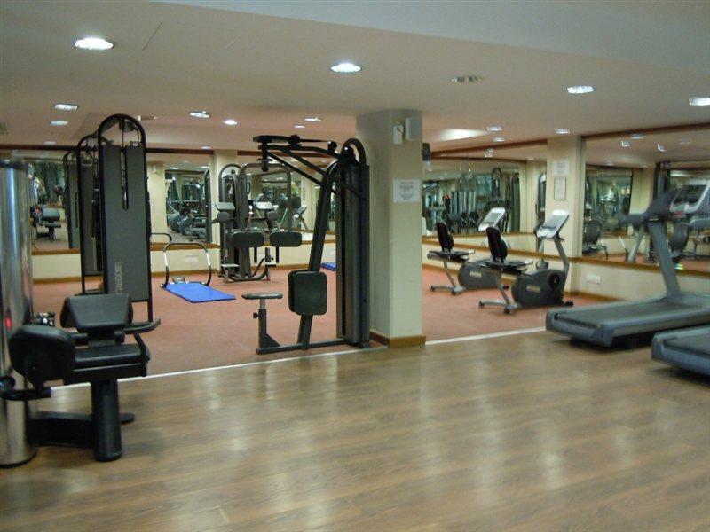 Atlantica Oasis Hotel Limassol Bagian luar foto